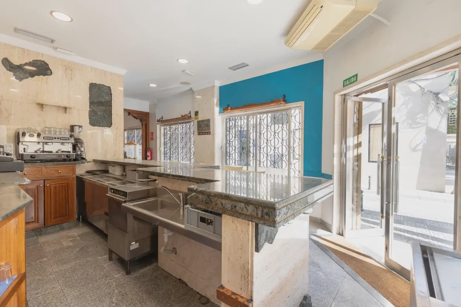 Erhverv til salg i Fuente Vaqueros - € 149.900 (Ref: 9854685)