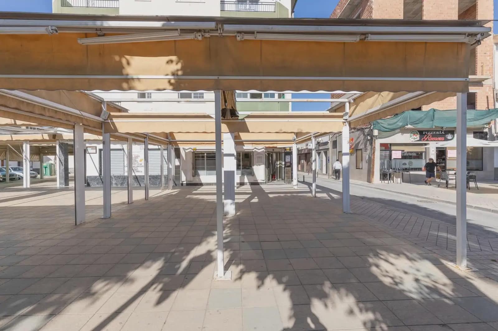 Erhverv til salg i Fuente Vaqueros - € 149.900 (Ref: 9854685)