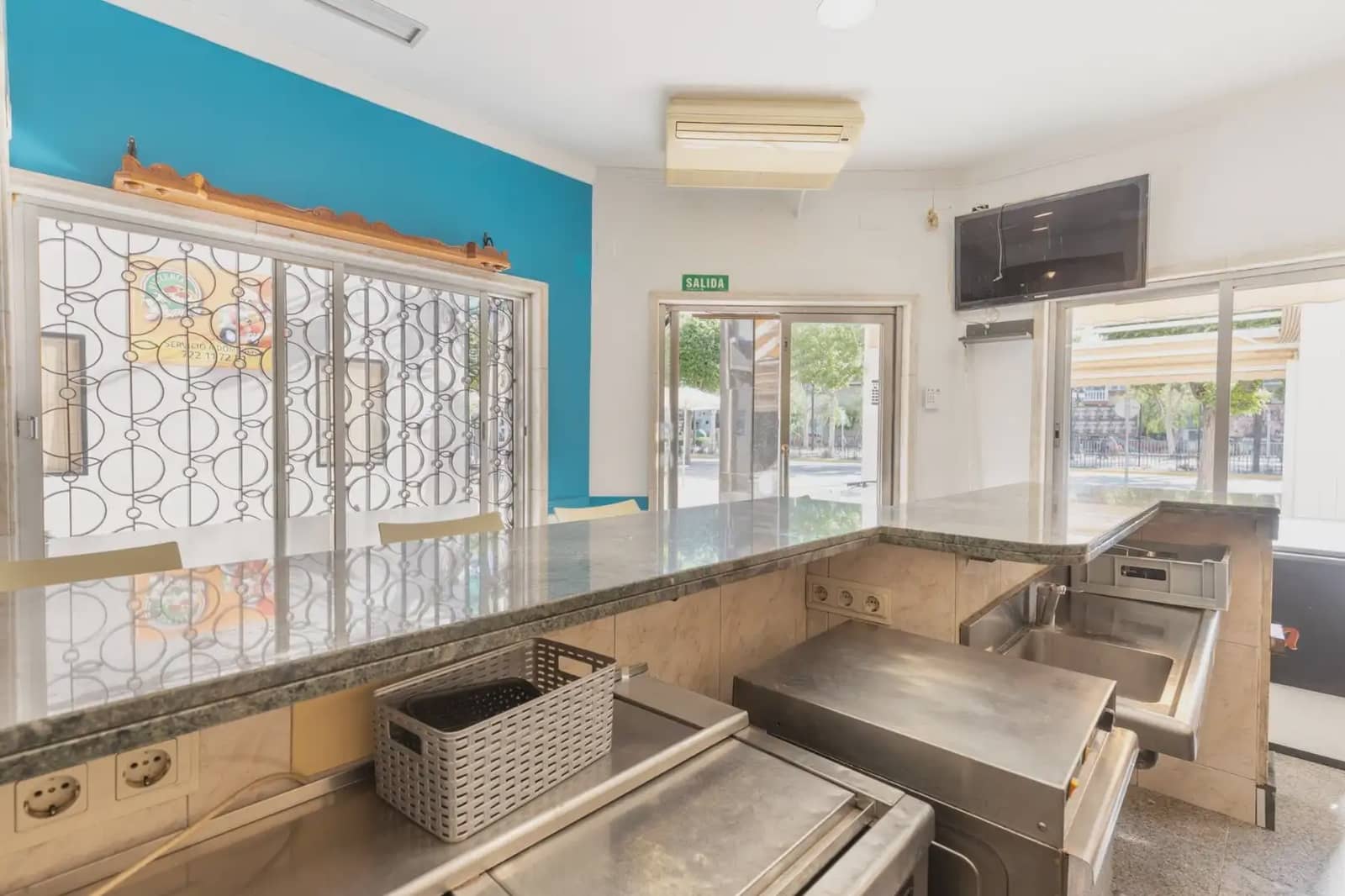 Erhverv til salg i Fuente Vaqueros - € 149.900 (Ref: 9854685)