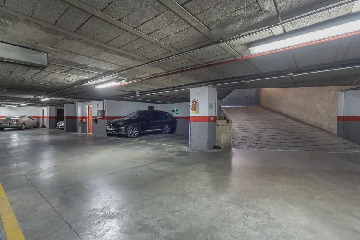 3 soveværelse Lejlighed til salg i Granada by med swimmingpool garage - € 379.000 (Ref: 9854686)