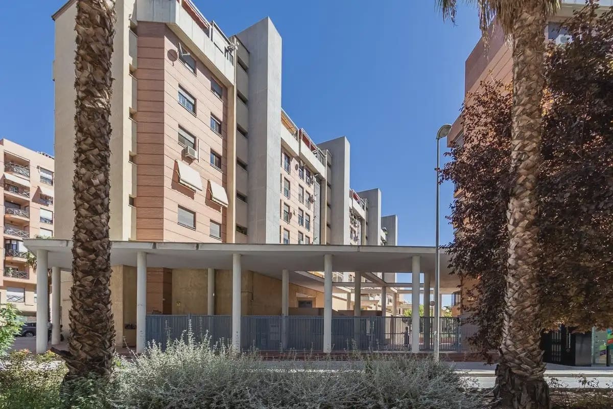 3 soveværelse Lejlighed til salg i Granada by med swimmingpool garage - € 379.000 (Ref: 9854686)