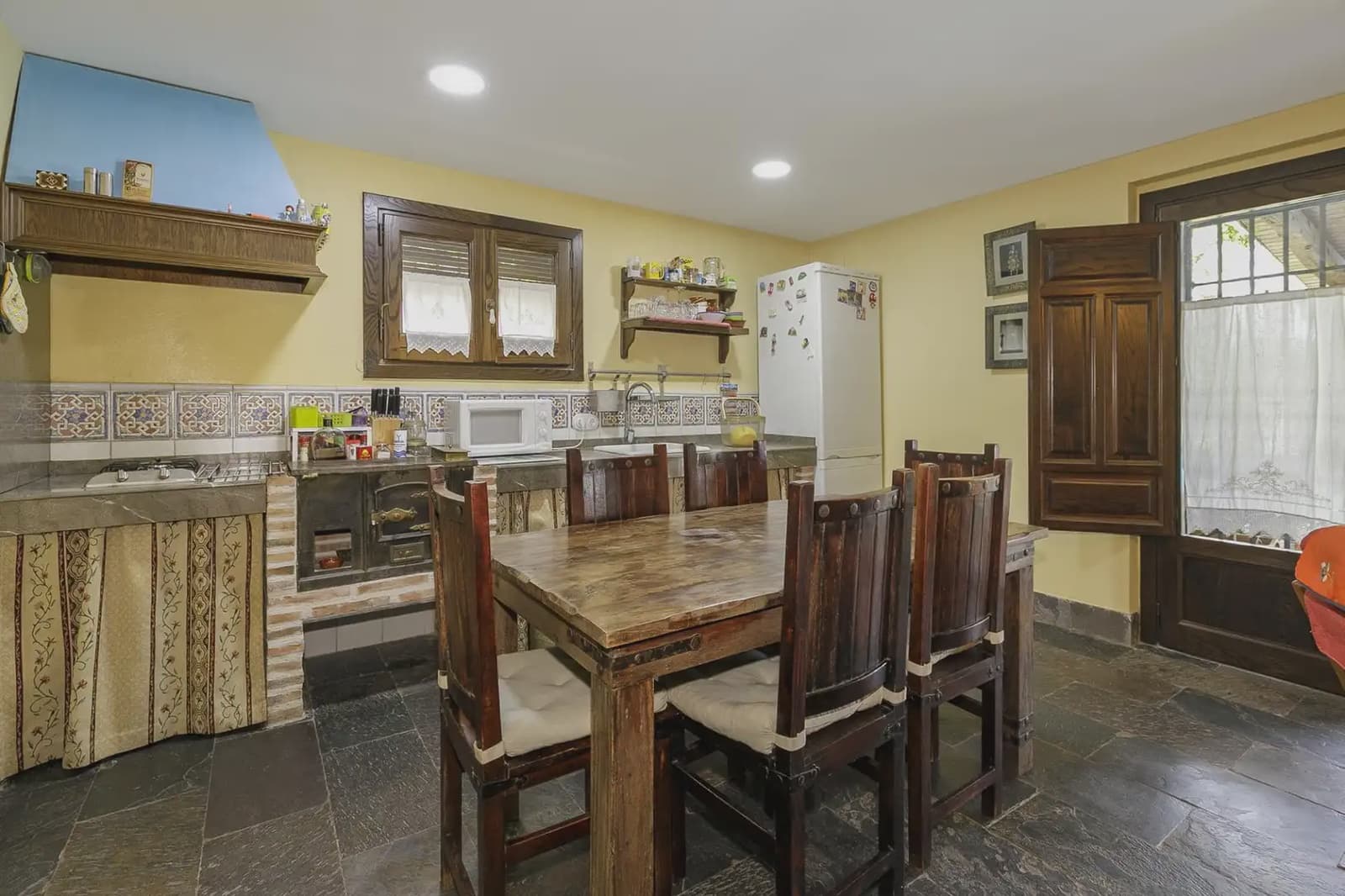 6 soveværelse Villa til salg i La Zubia med swimmingpool garage - € 606.000 (Ref: 9854688)