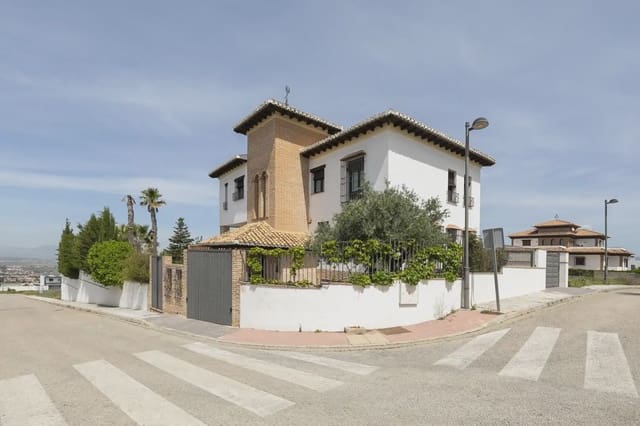 6 soveværelse Villa til salg i La Zubia med swimmingpool garage - € 606.000 (Ref: 9854688)