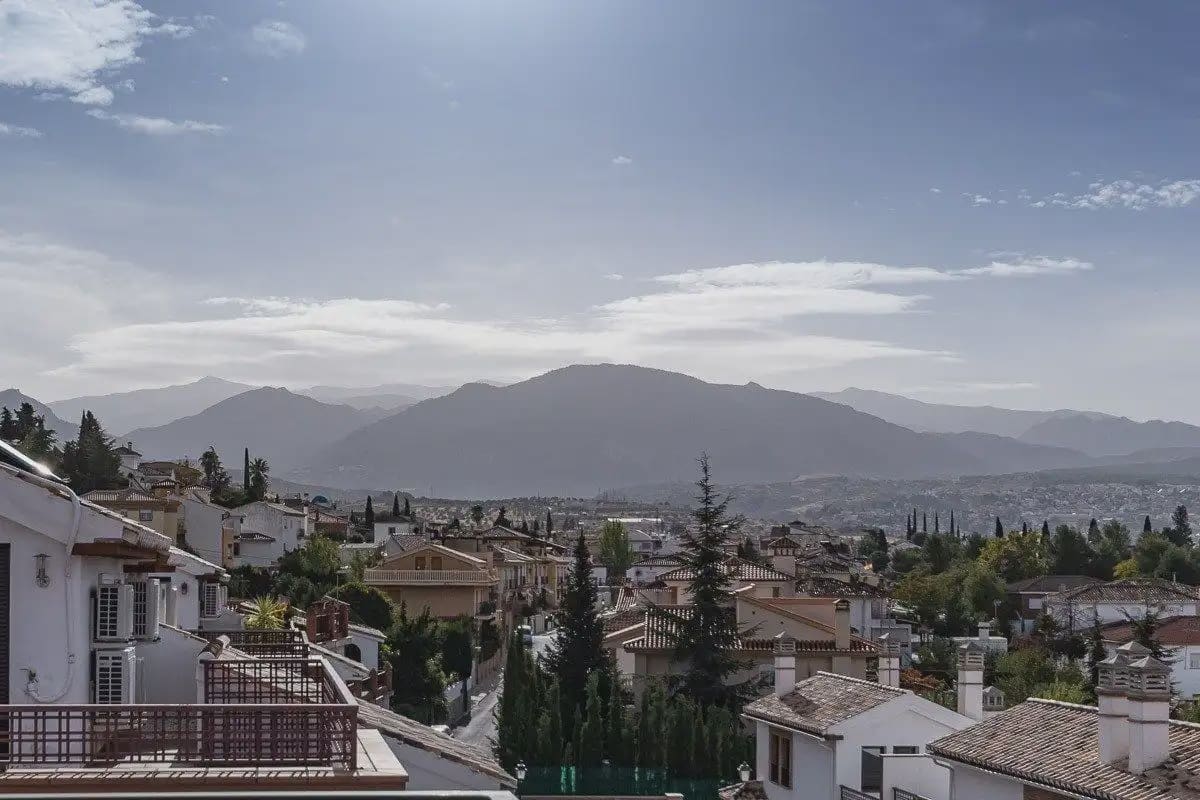 5 bedroom Villa for sale in Huetor Vega with pool garage - € 525,000 (Ref: 9854749)