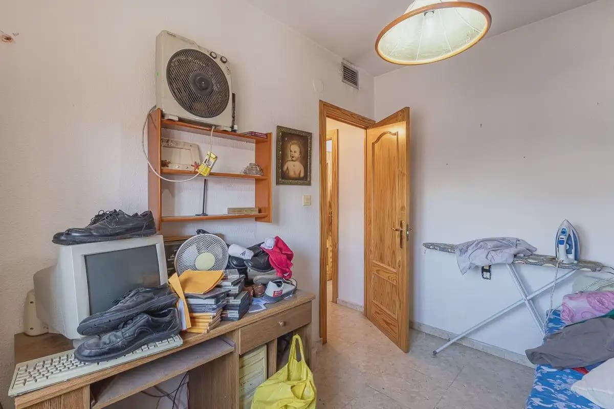 4 soveværelse Lejlighed til salg i Granada by med garage - € 250.000 (Ref: 9857791)