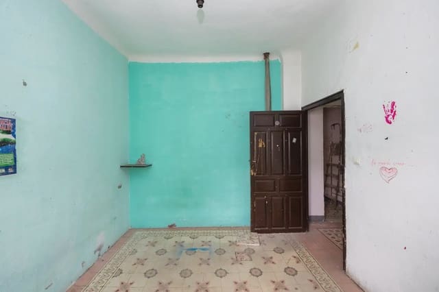 5 soveværelse Lejlighed til salg i Albaicin, Granada by - € 180.000 (Ref: 9858615)