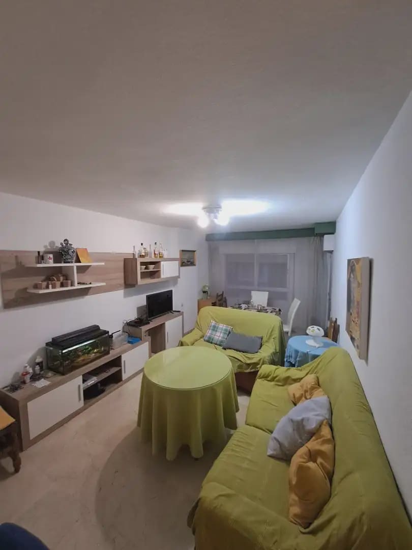 3 sypialnia Mieszkanie do wynajęcia w Miasto Grenada z garażem - 900 € (Ref: 9858917)