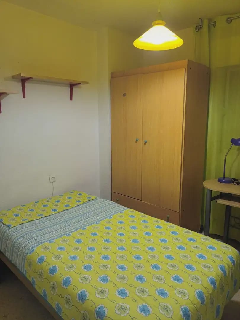 3 sypialnia Mieszkanie do wynajęcia w Miasto Grenada z garażem - 900 € (Ref: 9858917)