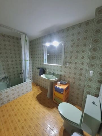 3 sypialnia Mieszkanie do wynajęcia w Camino de Ronda - Rosaleda, Miasto Grenada z garażem - 900 € (Ref: 9858917)