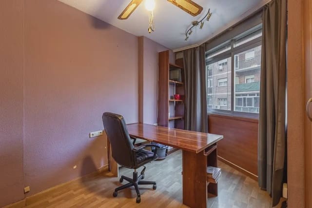 4 bedroom Flat for sale in Zaidin, Granada city - € 258,000 (Ref: 9858990)