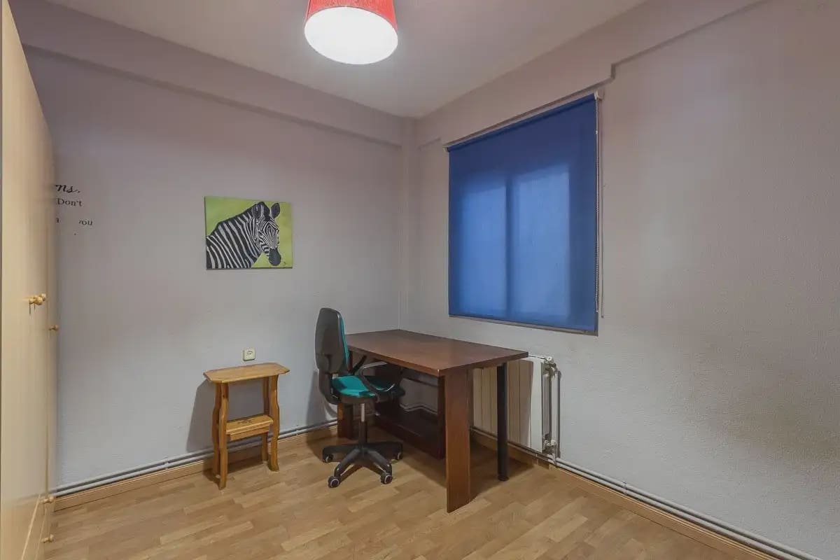 4 bedroom Flat for sale in Granada city - € 258,000 (Ref: 9858990)