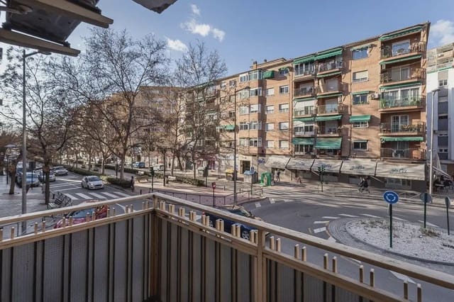 4 bedroom Flat for sale in Zaidin, Granada city - € 258,000 (Ref: 9858990)