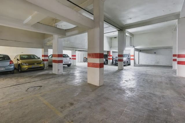 Garasje til salgs i Albaicin, Granada by - € 285 000 (Ref: 9858992)