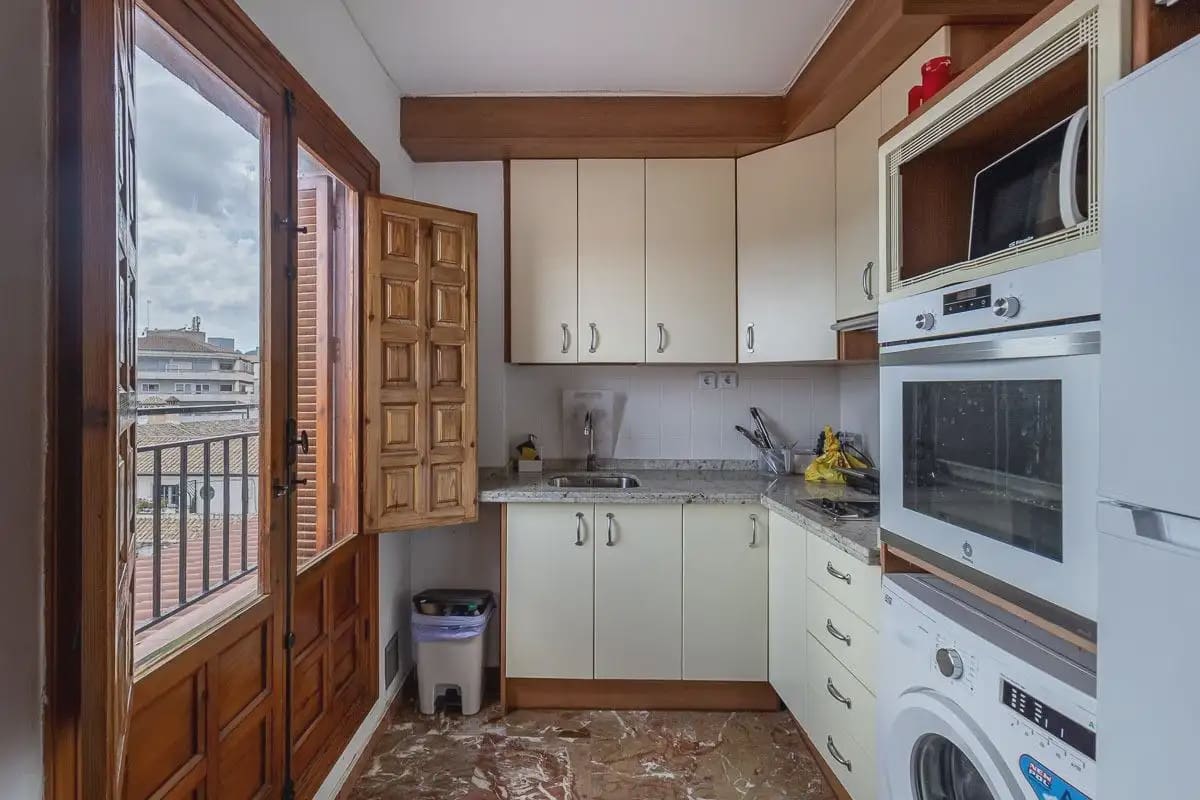 1 soverom Leilighet til salgs i Granada by - € 250 000 (Ref: 9860364)