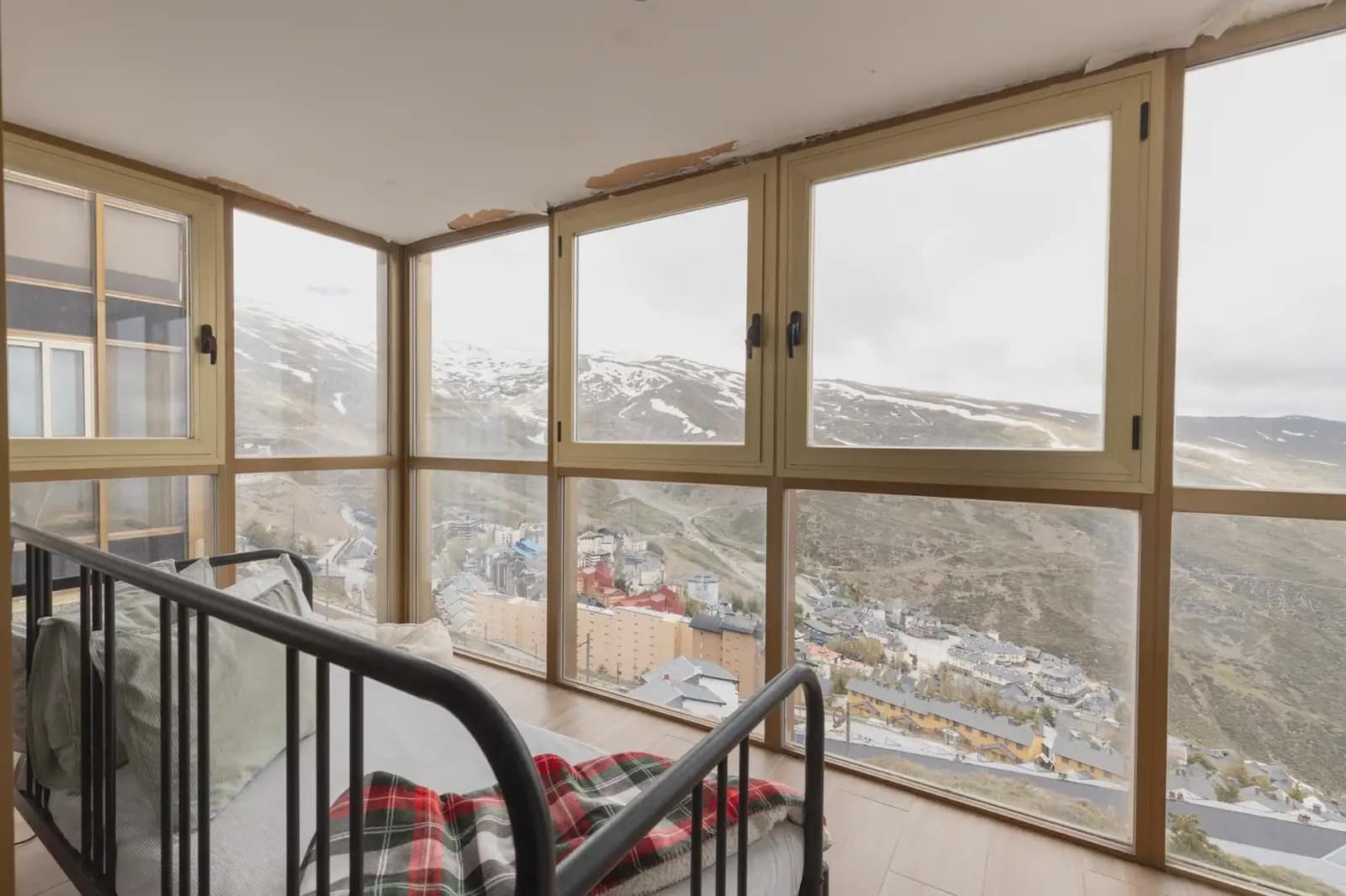 1 bedroom Flat for sale in Sierra Nevada - € 189,000 (Ref: 9860365)