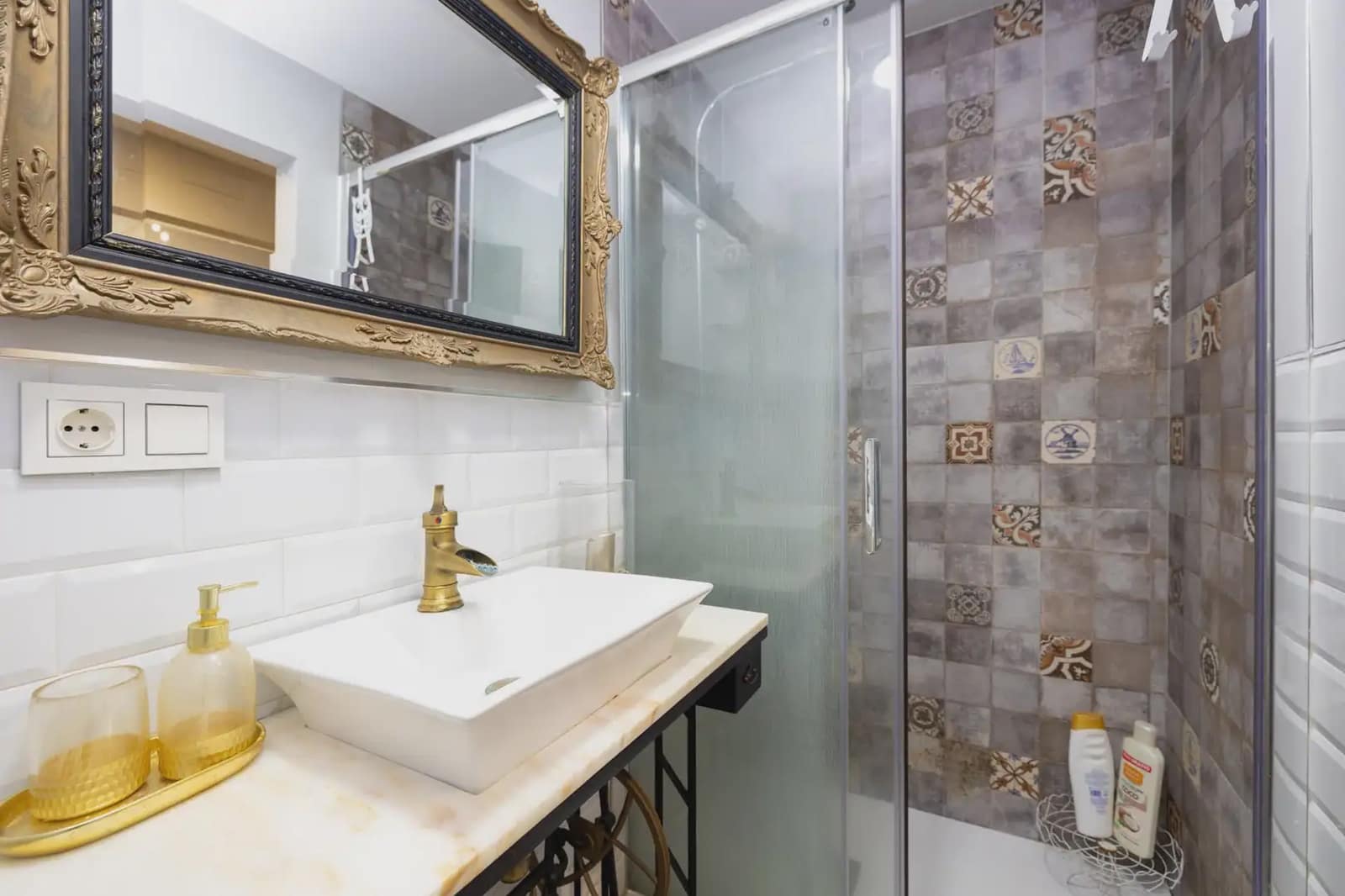 2 Zimmer Wohnung zu verkaufen in Granada Stadt - 255.000 € (Ref: 9860367)