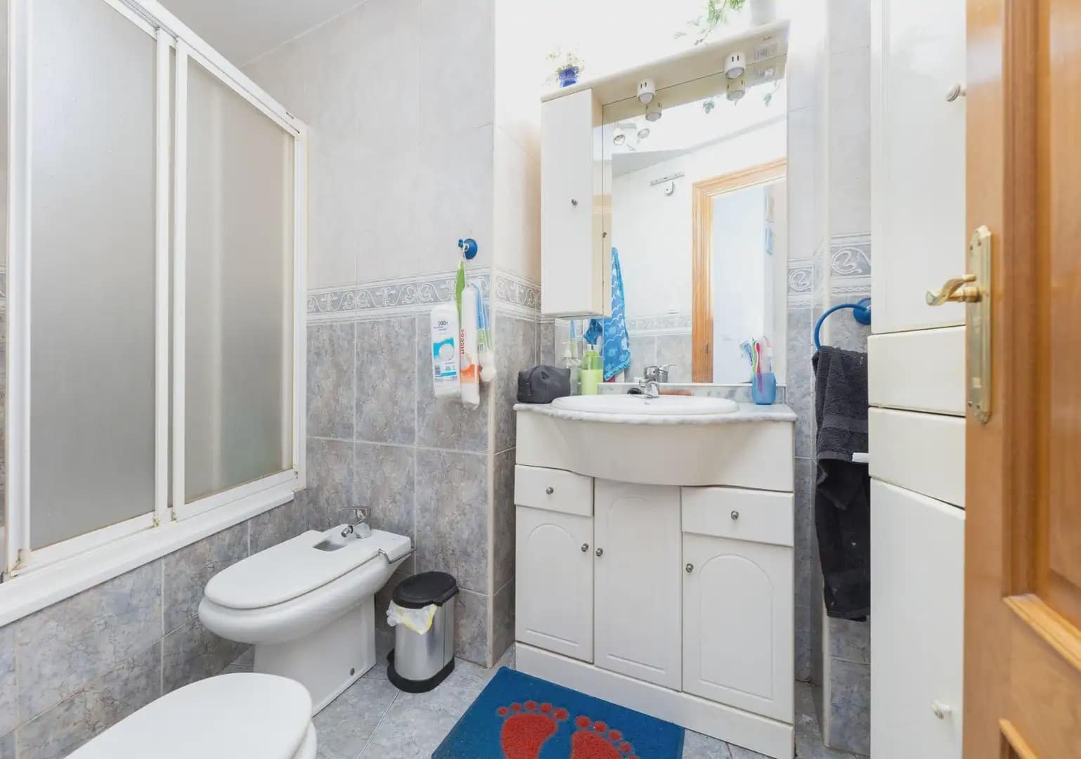 Casa de 5 habitaciones en Armilla en venta - 249.000 € (Ref: 9860369)