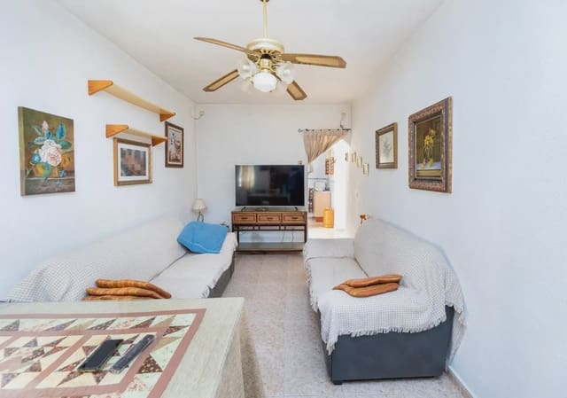 Casa de 5 habitaciones en Armilla en venta - 249.000 € (Ref: 9860369)