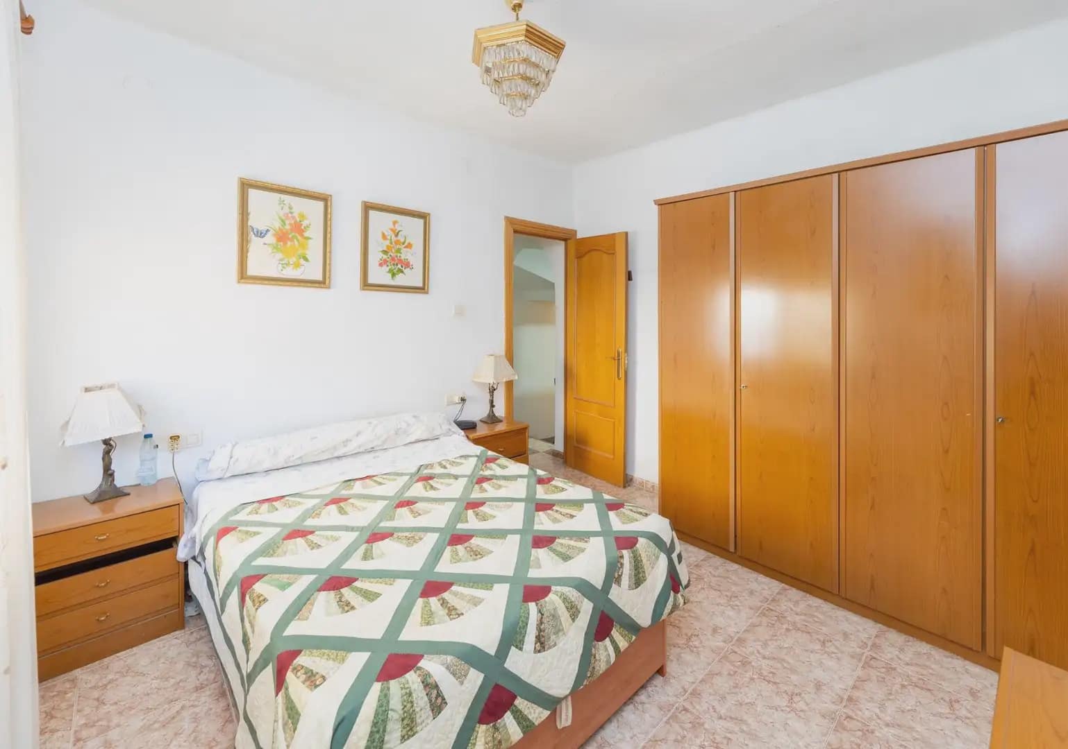 Casa de 5 habitaciones en Armilla en venta - 249.000 € (Ref: 9860369)