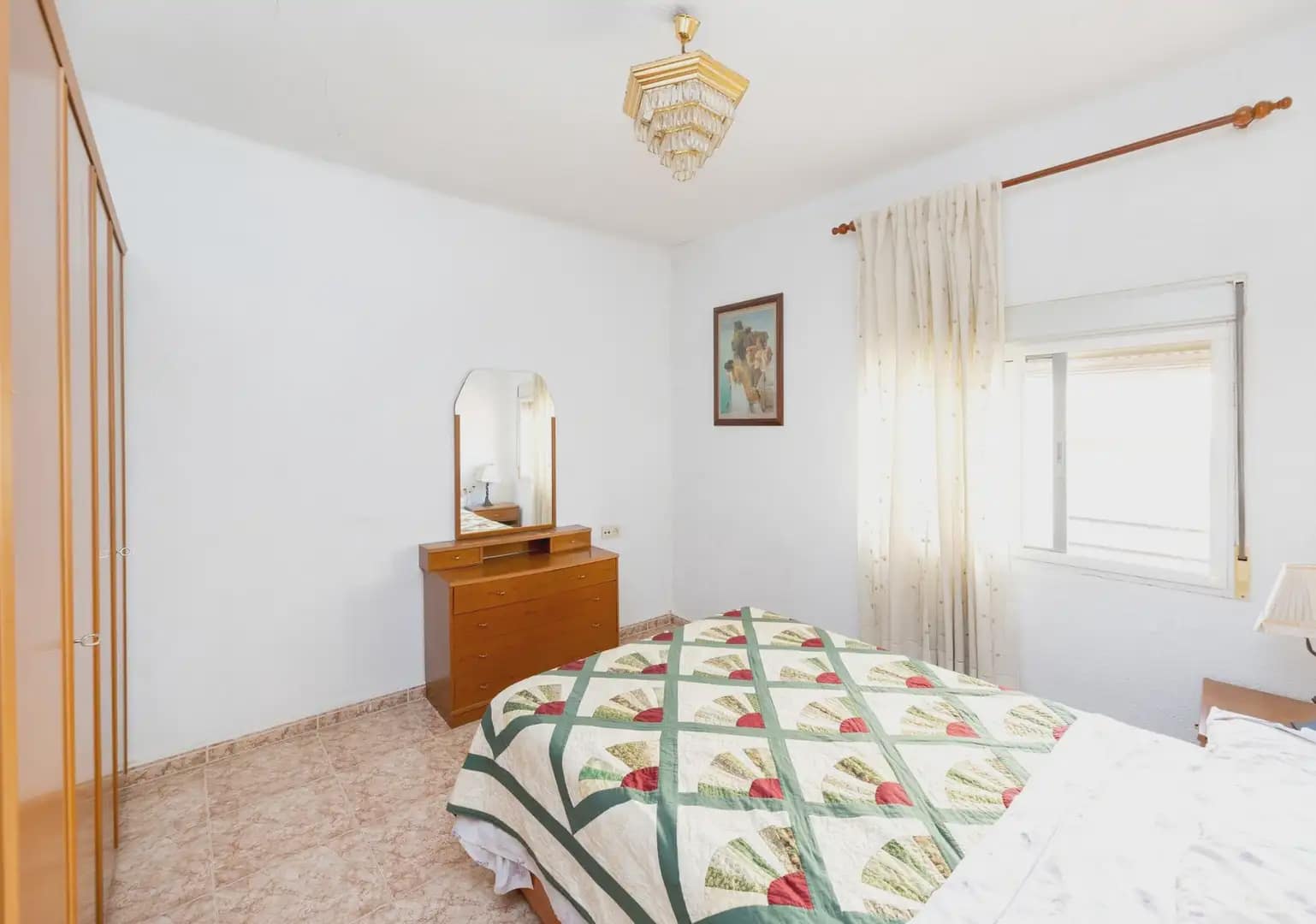 Casa de 5 habitaciones en Armilla en venta - 249.000 € (Ref: 9860369)