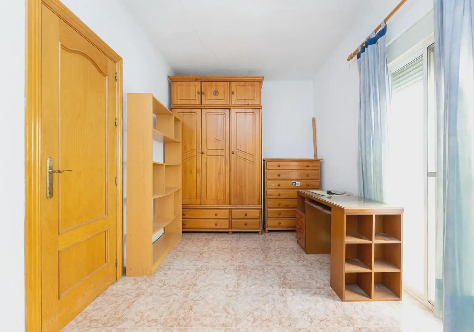 Casa de 5 habitaciones en Armilla en venta - 249.000 € (Ref: 9860369)