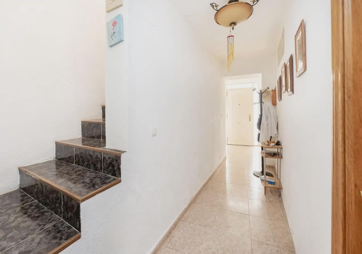 Casa de 5 habitaciones en Armilla en venta - 249.000 € (Ref: 9860369)