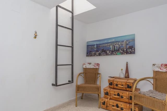 7 soveværelse Villa til salg i Baza med swimmingpool - € 594.900 (Ref: 9860370)