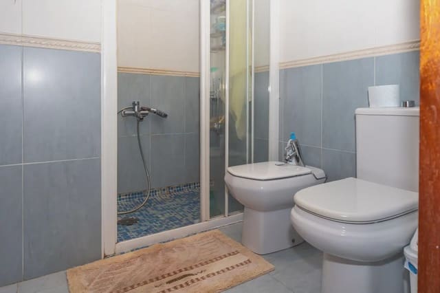 7 soveværelse Villa til salg i Baza med swimmingpool - € 594.900 (Ref: 9860370)