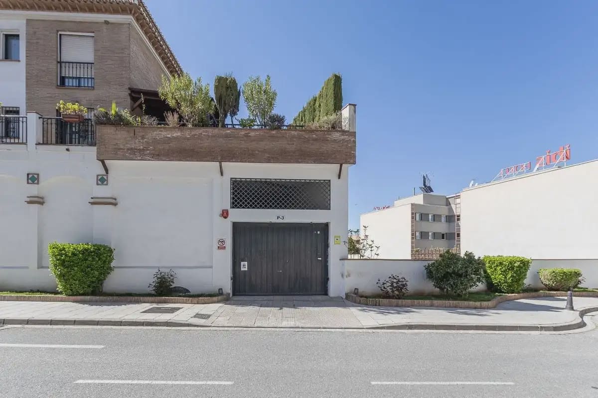 Garage for sale in Armilla - € 35,000 (Ref: 9860371)