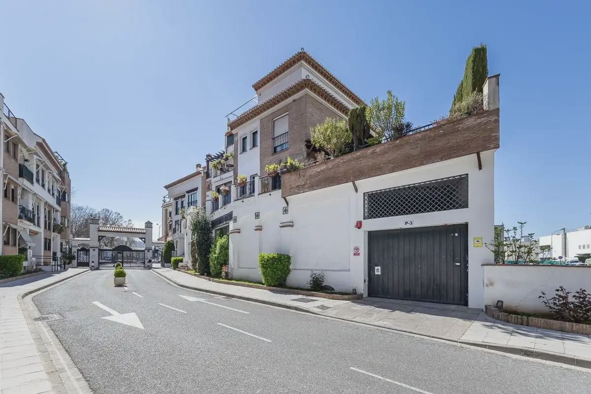 Garage for sale in Armilla - € 35,000 (Ref: 9860371)