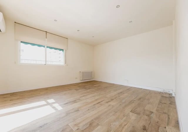 4 soverom Penthouse til salgs i Camino de Ronda - Rosaleda, Granada by - € 480 000 (Ref: 9860372)