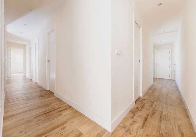 4 soverom Penthouse til salgs i Camino de Ronda - Rosaleda, Granada by - € 480 000 (Ref: 9860372)