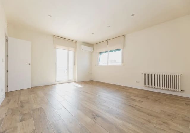 4 soverom Penthouse til salgs i Camino de Ronda - Rosaleda, Granada by - € 480 000 (Ref: 9860372)