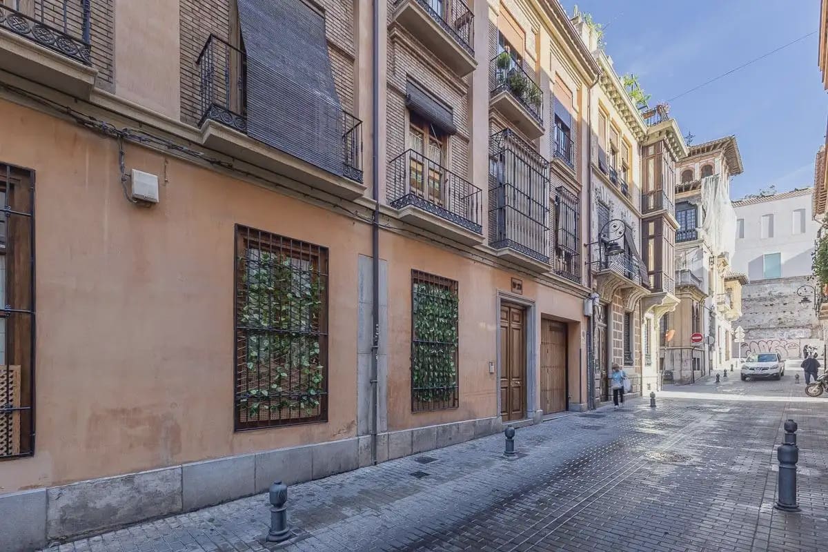 Garasje til salgs i Granada by - € 60 000 (Ref: 9860373)