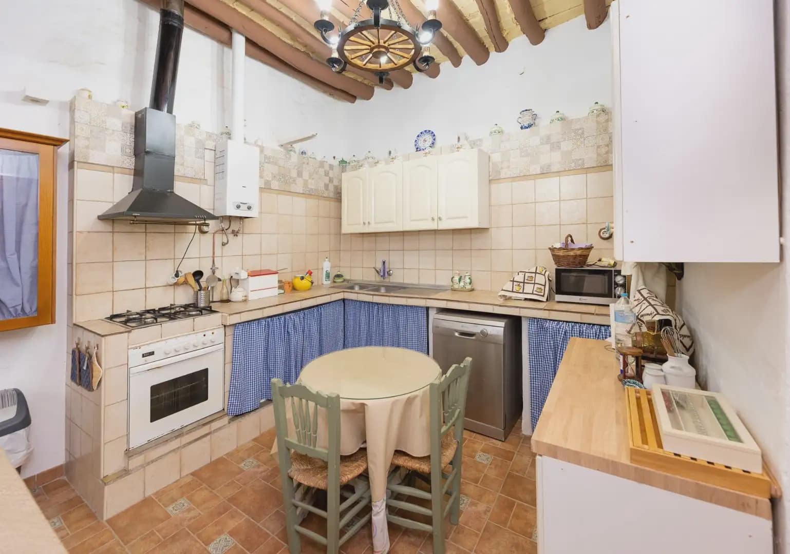 4 bedroom Finca/Country House for sale in Pinar with garage - € 299,000 (Ref: 9860374)