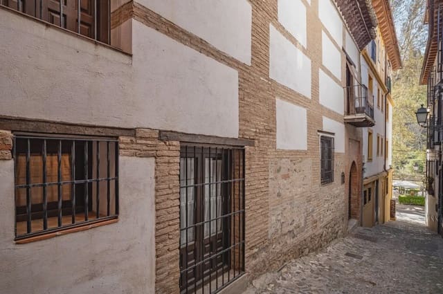 Byhus til salg i Albaicin, Granada by - € 1.450.000 (Ref: 9860792)
