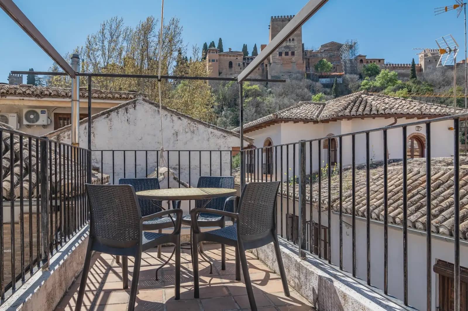 Byhus til salg i Granada by - € 1.450.000 (Ref: 9860792)