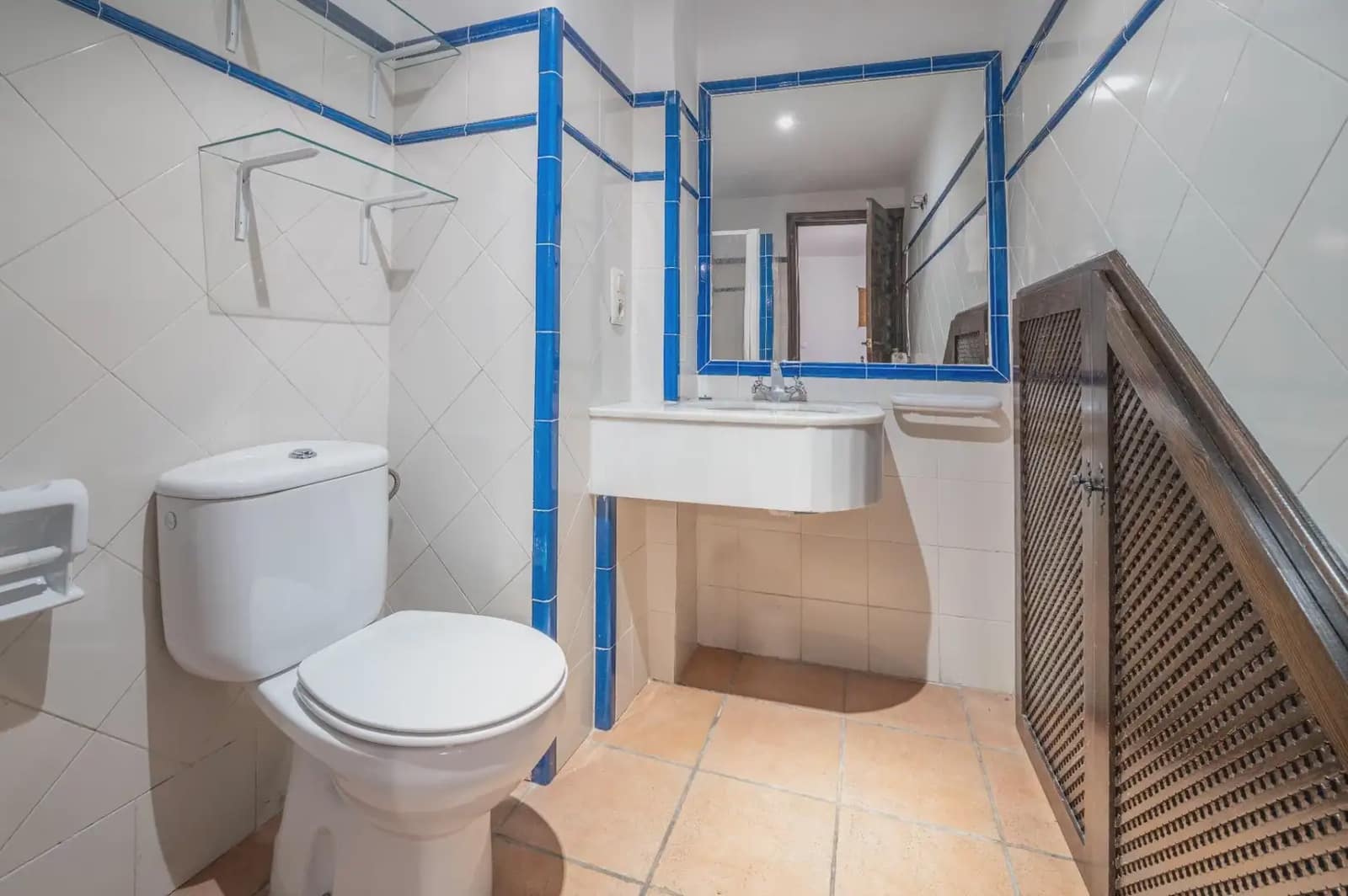 Byhus til salg i Granada by - € 1.450.000 (Ref: 9860792)