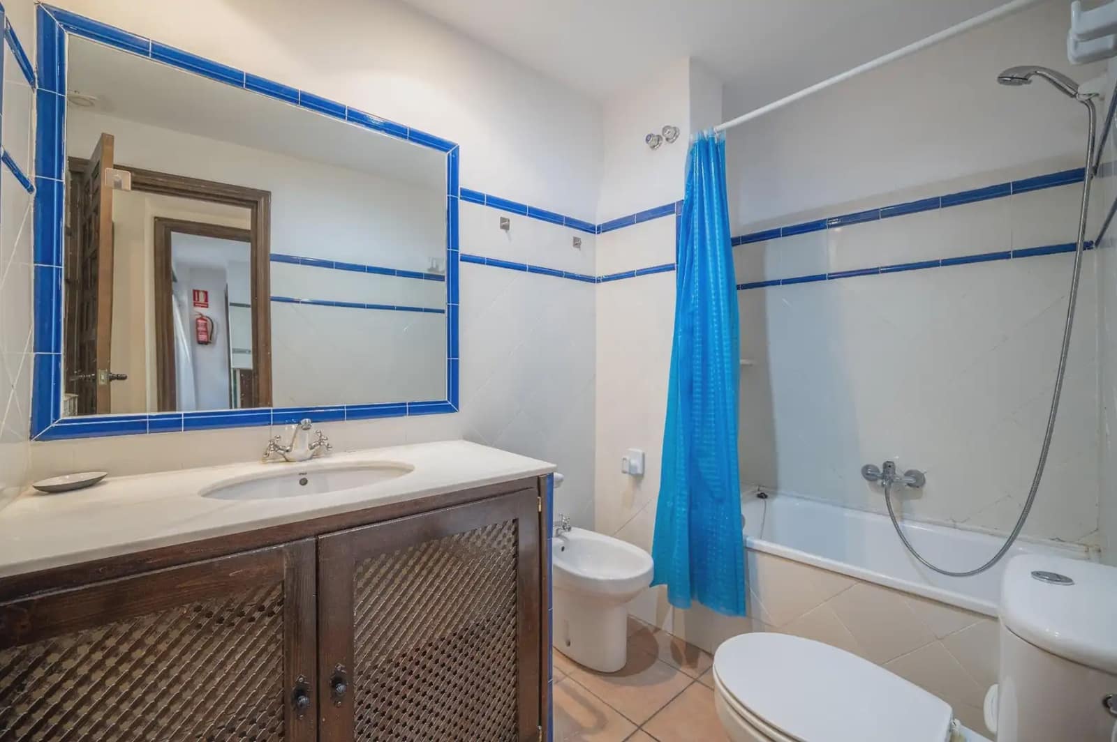 Byhus til salg i Granada by - € 1.450.000 (Ref: 9860792)