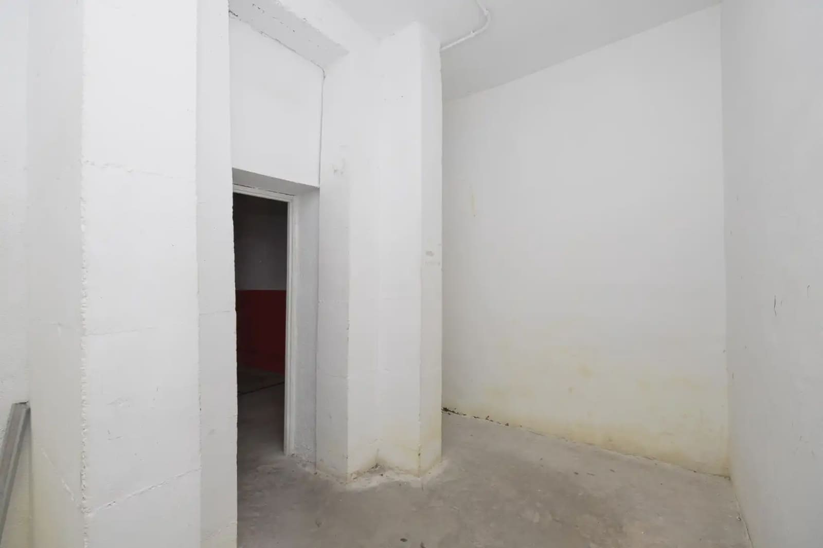 Commercial for sale in Granada city - € 250,000 (Ref: 9862080)