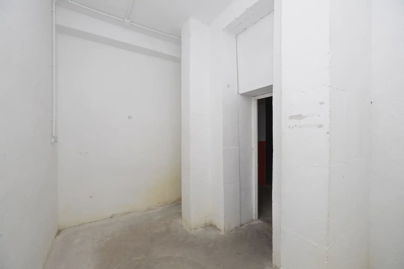 Commercial for sale in Granada city - € 250,000 (Ref: 9862080)