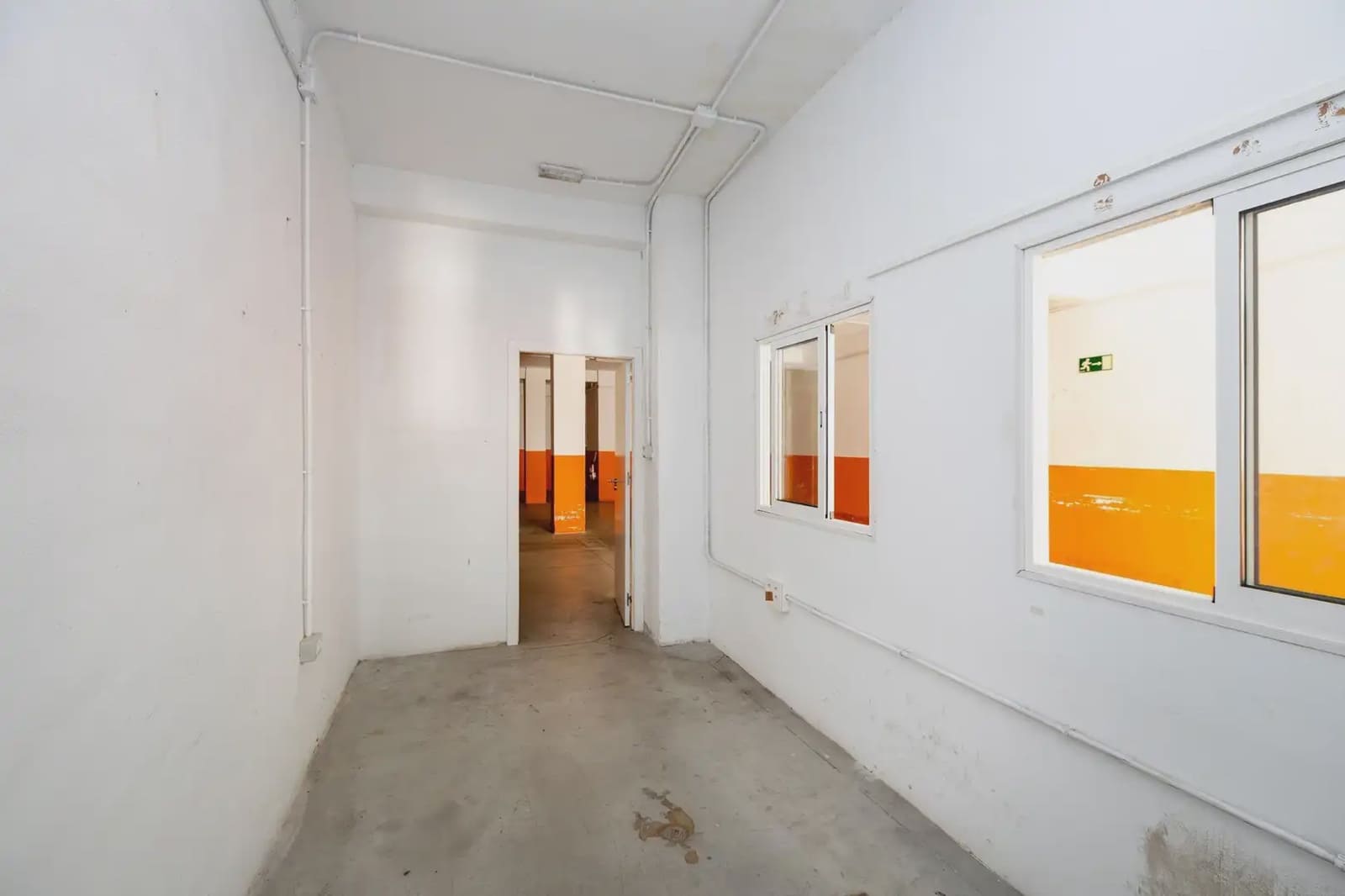 Commercial for sale in Granada city - € 250,000 (Ref: 9862080)