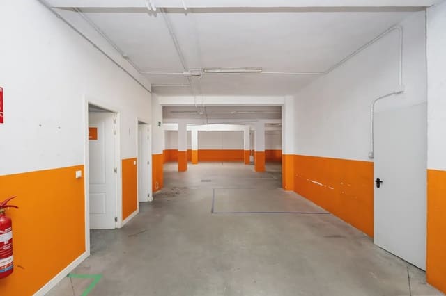 Commercieel te koop in Figares, Granada stad - € 250.000 (Ref: 9862080)