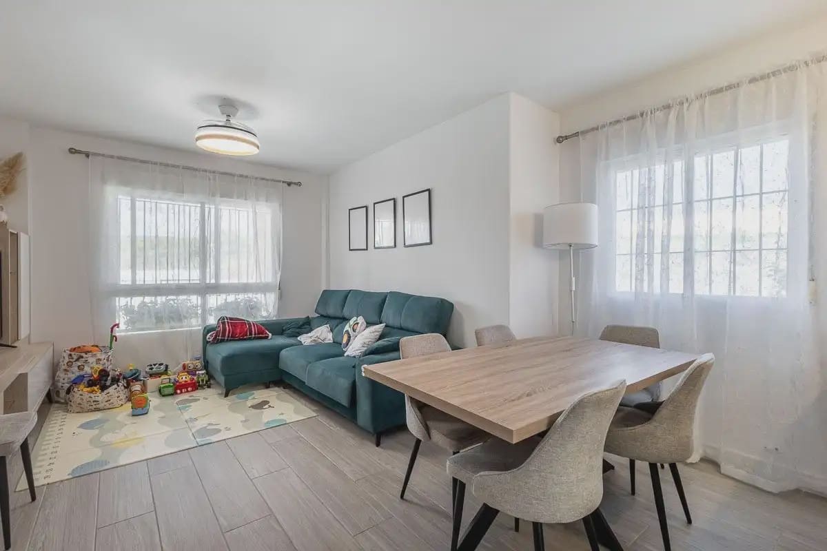 Pareado de 3 habitaciones en Ventas de Huelma en venta con piscina garaje - 170.000 € (Ref: 9862082)