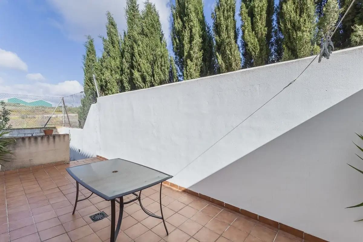 Pareado de 3 habitaciones en Ventas de Huelma en venta con piscina garaje - 170.000 € (Ref: 9862082)