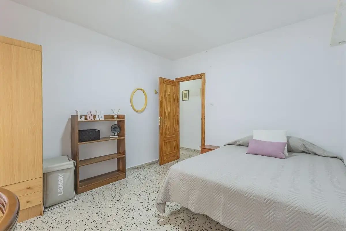 4 sypialnia Mieszkanie na sprzedaż w Miasto Grenada - 270 000 € (Ref: 9863905)