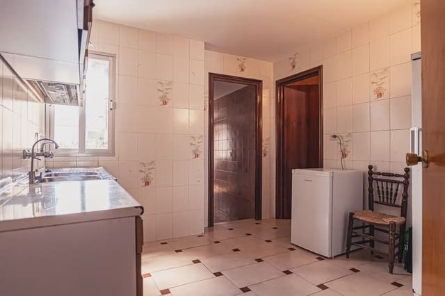 3 soveværelse Byhus til salg i Alcalá la Real med garage - € 239.000 (Ref: 9865424)