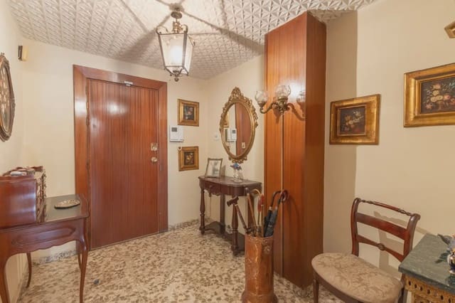 7 chambre Appartement à vendre à Figares, Grenade ville - 650 000 € (Ref: 9867235)
