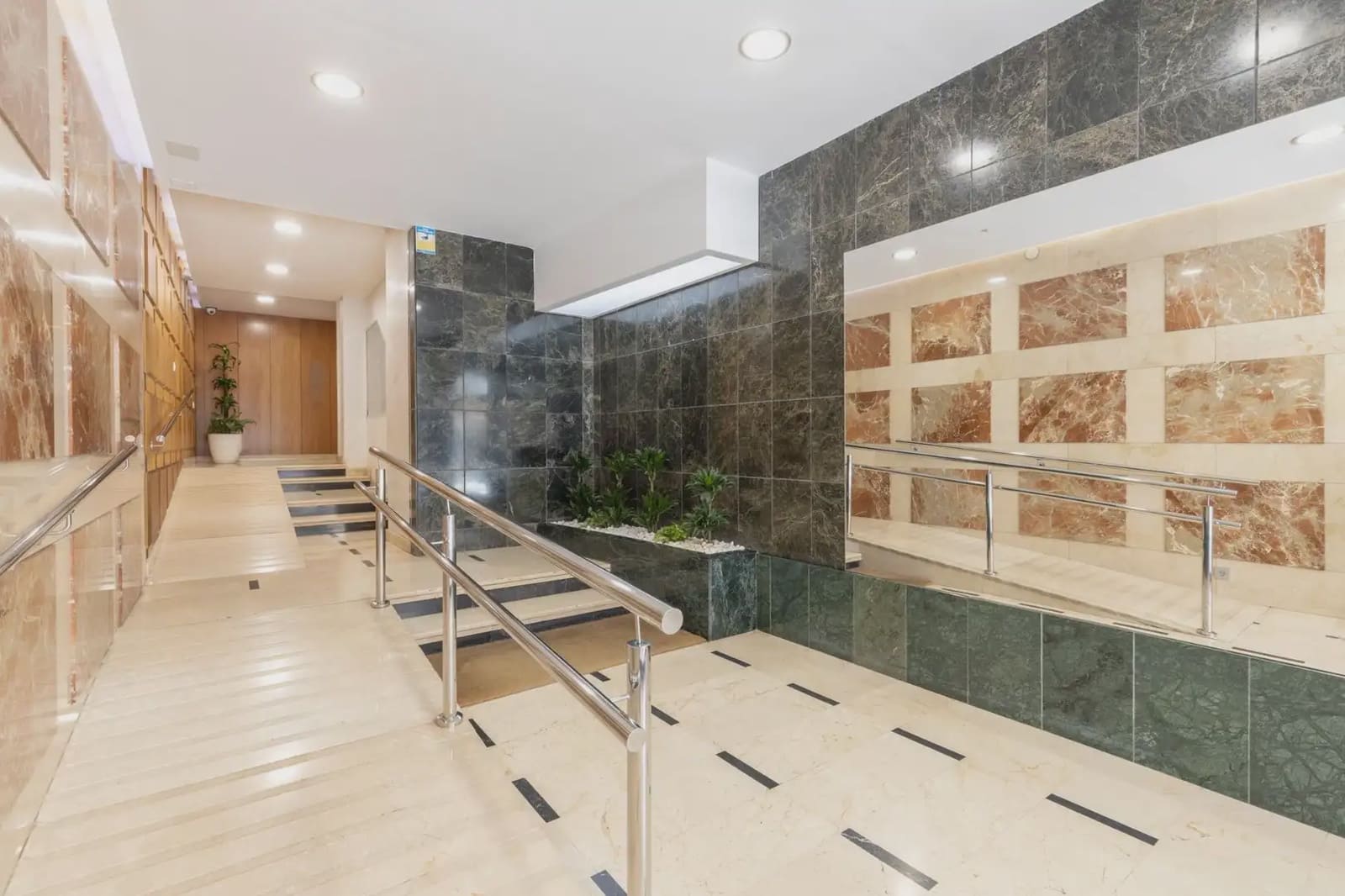 7 chambre Appartement à vendre à Grenade ville - 650 000 € (Ref: 9867235)