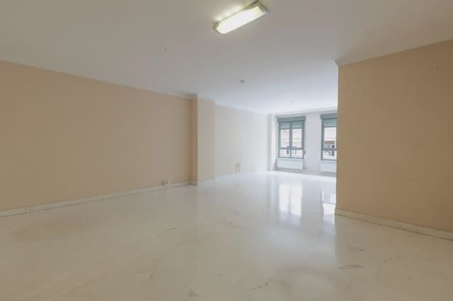 2 makuuhuone Asunto myytävänä paikassa Centro - Sagrario, Granada kaupunki mukana 
autotalli - 545 000 € (Ref: 9867236)
